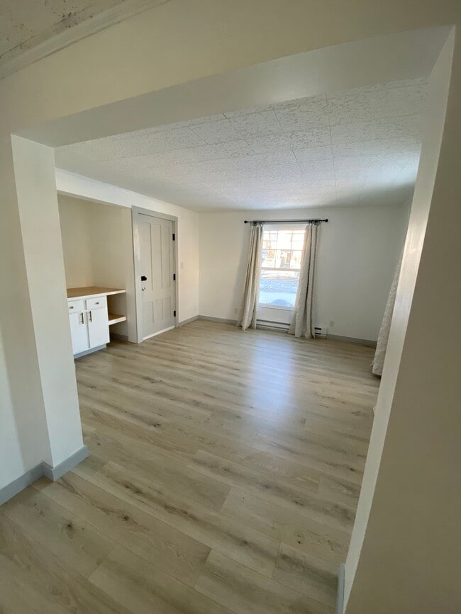 Sala de estar. - 454 Kenwood Ave Unidad 1ST FLOOR-#1