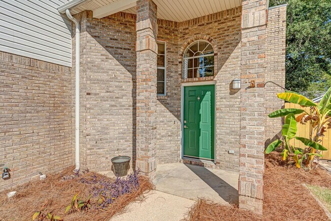 Photo - 3 Bedroom in Bluewater Bay!