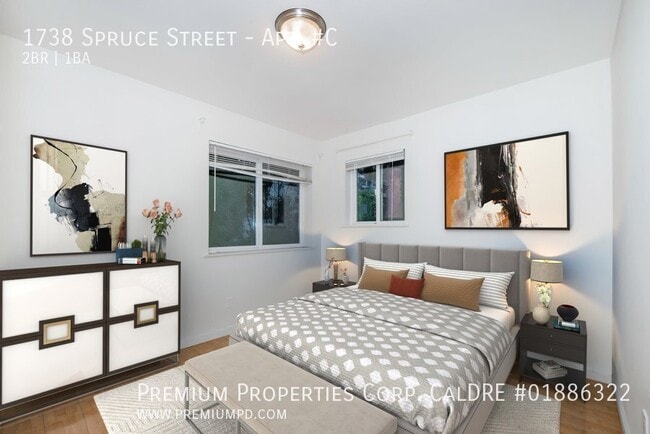 Photo - 1738 Spruce St Unidad Apt. #C