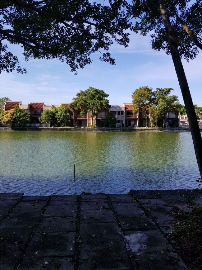 Wimbledon Beauty! Rental House Rental in Lauderhill, FL