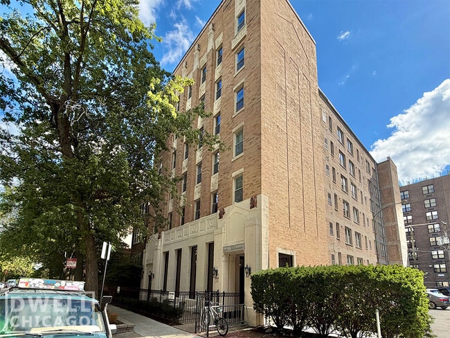 Photo - 901 W Carmen Ave Unit 1B