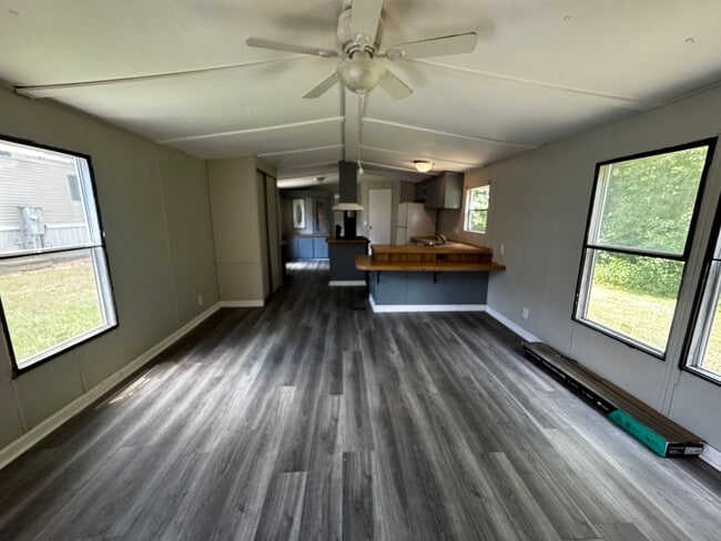 Photo - 2/2 Mobile Home in Ruthfordton County, NC in Ellenboro
