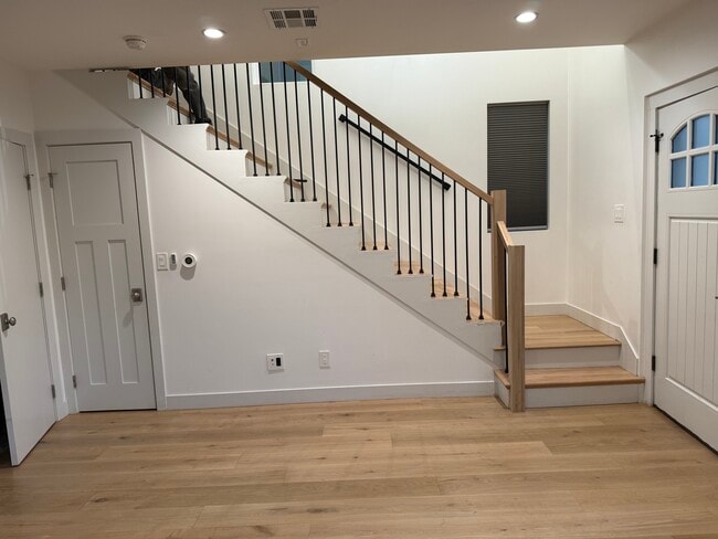 Photo - 1401 Broadway