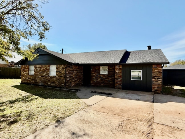 Building Photo - 2104 Linwood Pl Rental