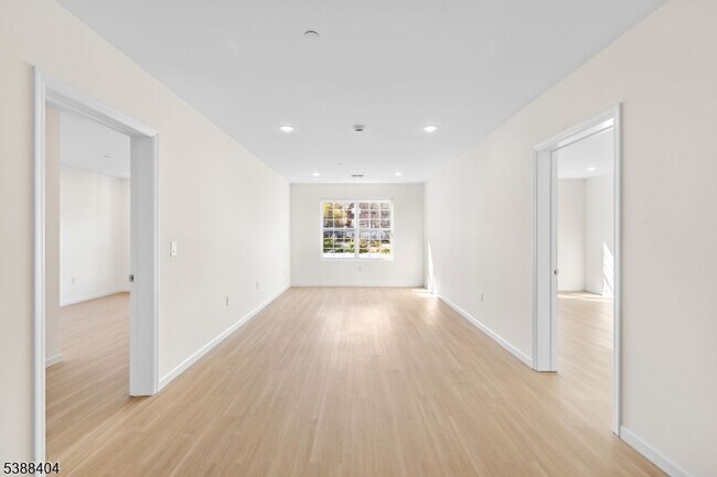 Photo - 70 Ridgedale Ave Unidad 204