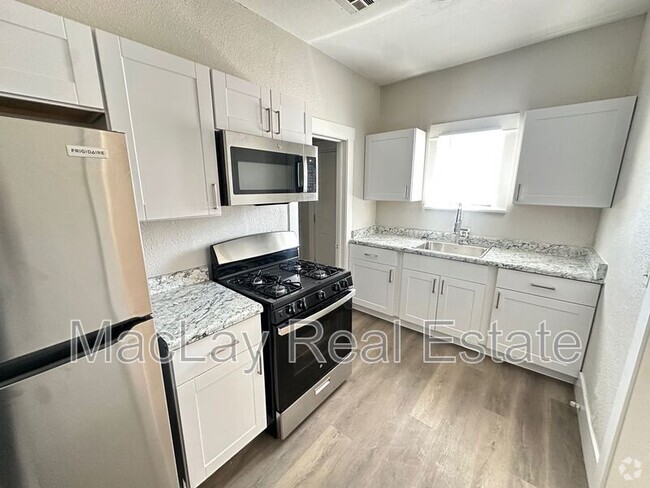Building Photo - 2032 W Adams St Unit 2 Rental
