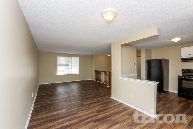 Photo - 3205 Winchelsea Dr