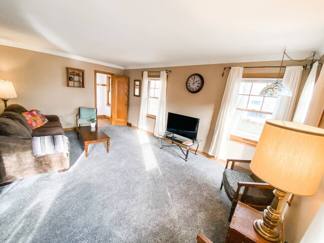 Photo - 2645 N 69th St