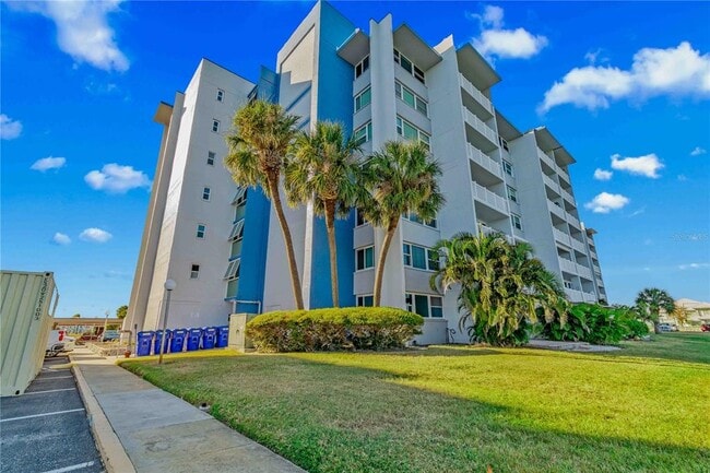 Building Photo - 500 Treasure Island Causeway Unit 101