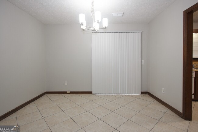 Photo - 948 Waverly Ct