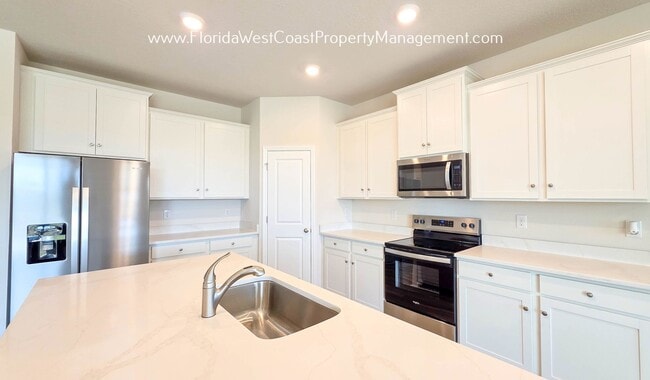 Photo - BRAND NEW BUILD! 4 bedroom/2.5 BATH HOME IN SILVERSTONE NORTH-PALMETTO! AVAILABLE NOW!