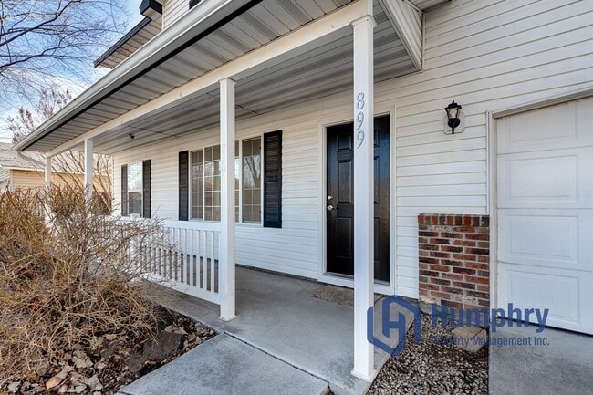 Photo - Like new four bedroom family home located in Sego Prairie Farms Subdivision