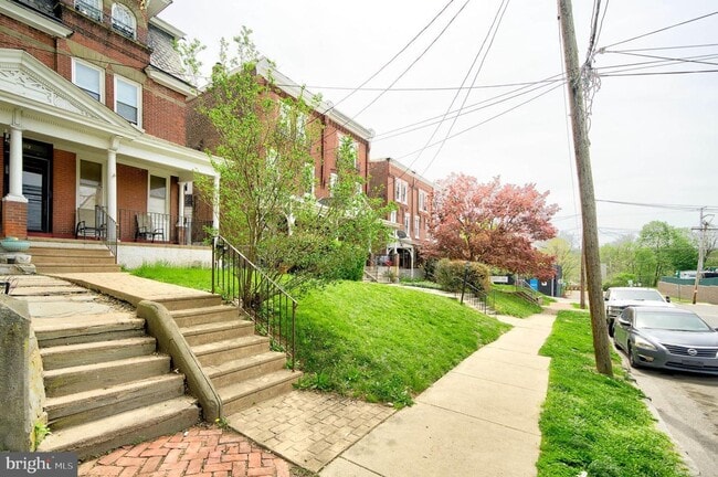 Photo - 112 Haws Ave Unit 1