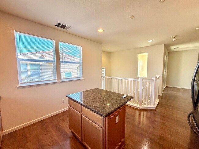 Photo - $4,350 / Stunning 3BR/2BA Family Home in Fremont