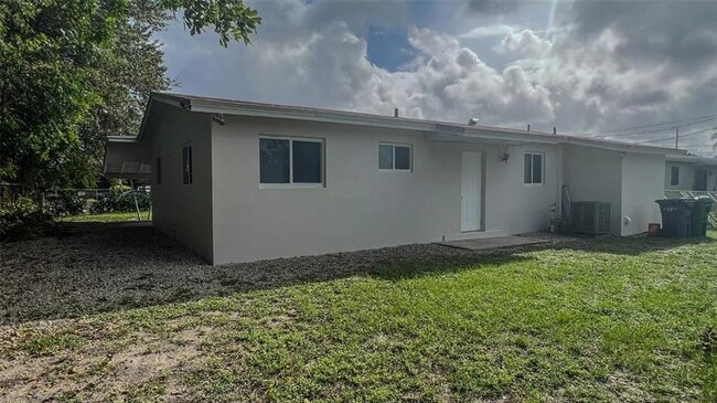 Photo - 3141 NW 14th St
