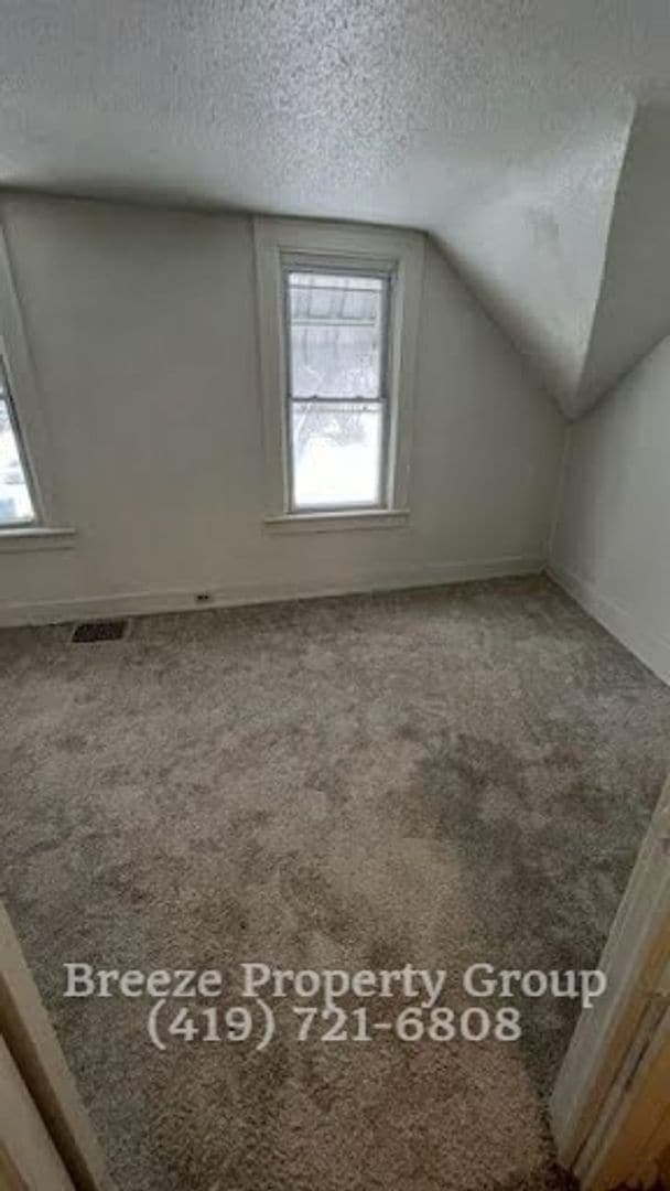 Photo - 2564 Foraker Ave