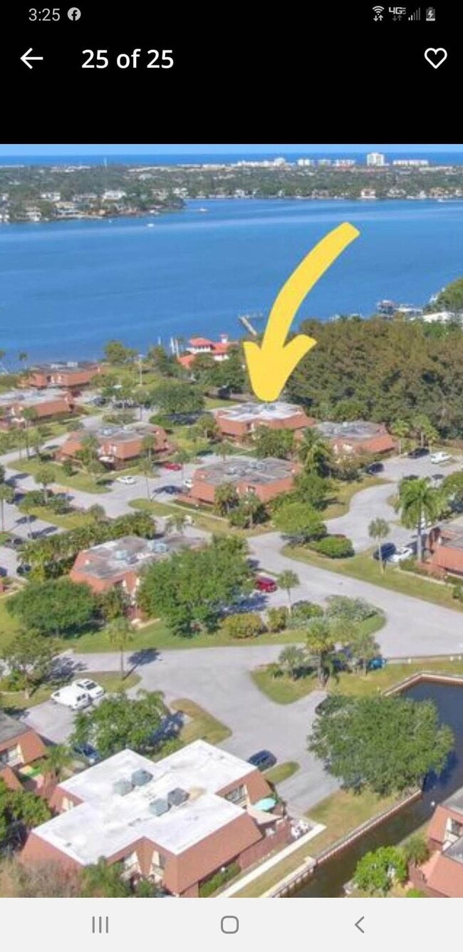 Photo - 825 Center St