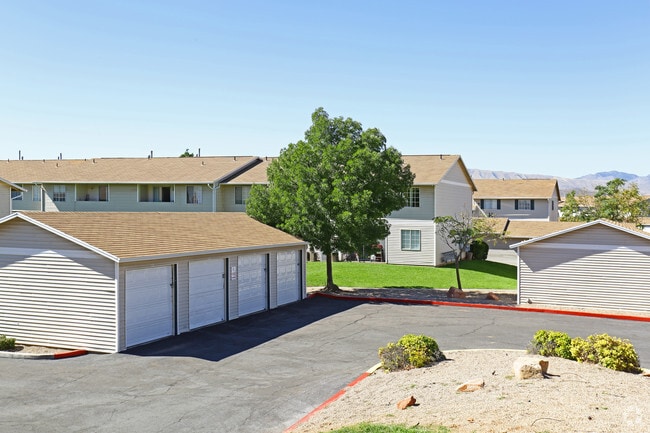 Sierra Pointe Apartments