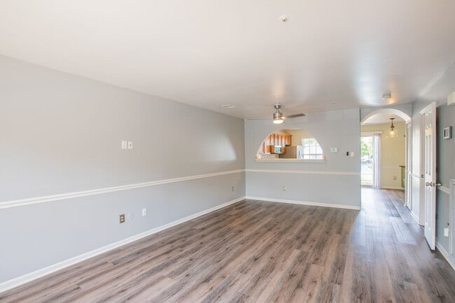 Photo - Lovely 2 BR/2.5 BA 2-Level Condo in Crofton!