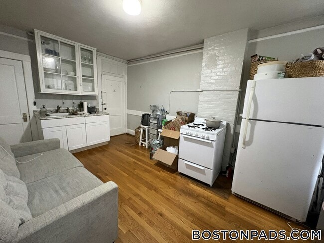 Photo - 161 Endicott St Unit 2R