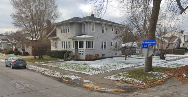 Photo - 954 Wentworth Ave