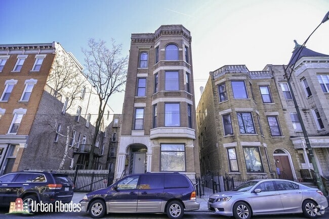 Building Photo - 1409 W Erie St Rental
