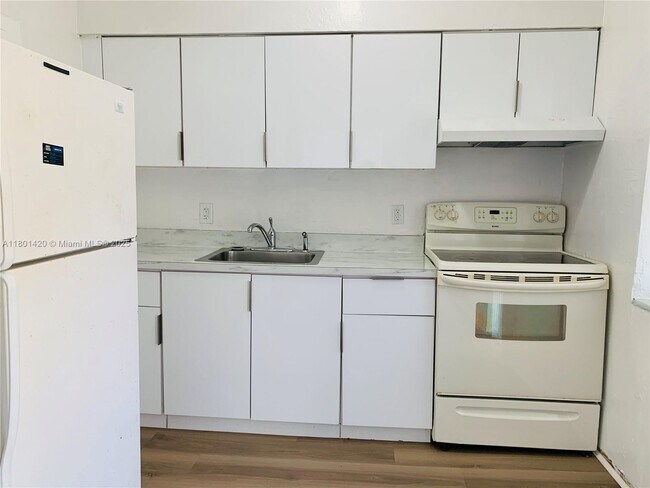 Photo - 691 NE 86th St Apartamento Unidad 3
