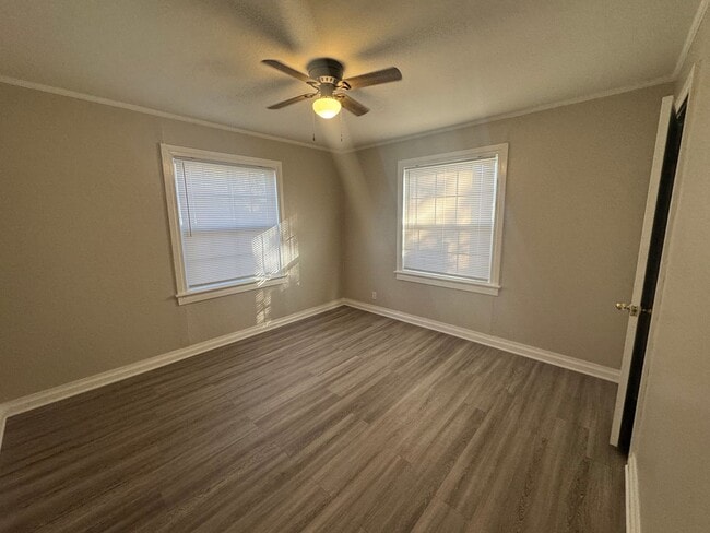 Photo - 2 Bedroom Rental Available on Sunset!