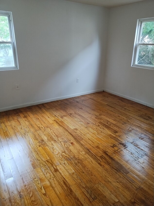 Main Bedroom - 23939 148th Ave (Rosedale, NY)