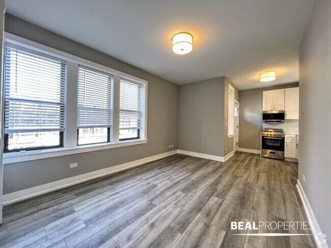 Building Photo - 2 bedroom in CHICAGO IL 60613 Unit N3 Rental