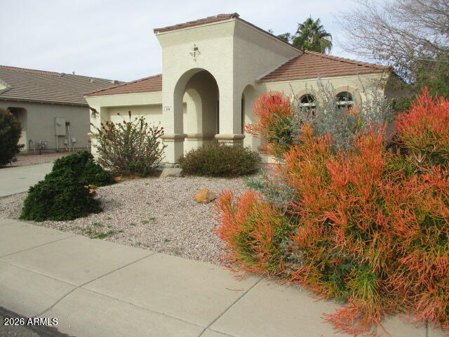 Photo - 694 E Saddle Way