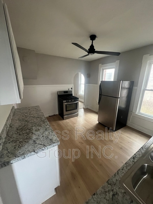 Photo - 1121 Delence St Unidad bottom