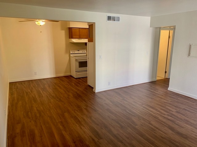 Photo - 605 S Royal Crest Cir Unit 7