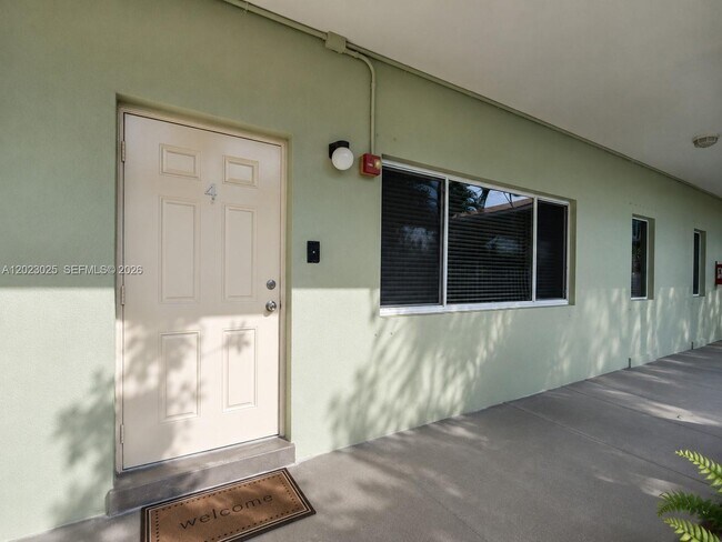 Photo - 1423 Holly Heights Dr Unit 4