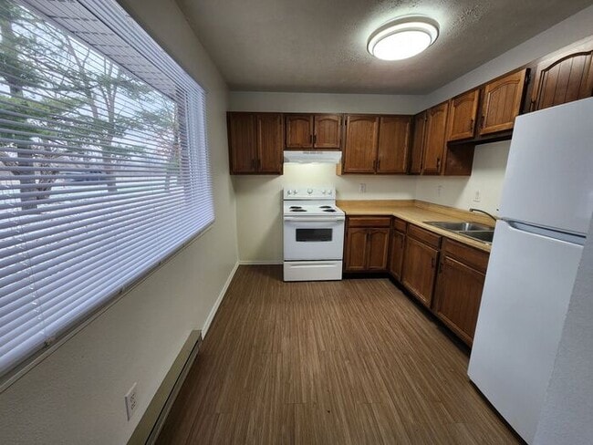Photo - 2 Bedroom Apartment Close to Mall