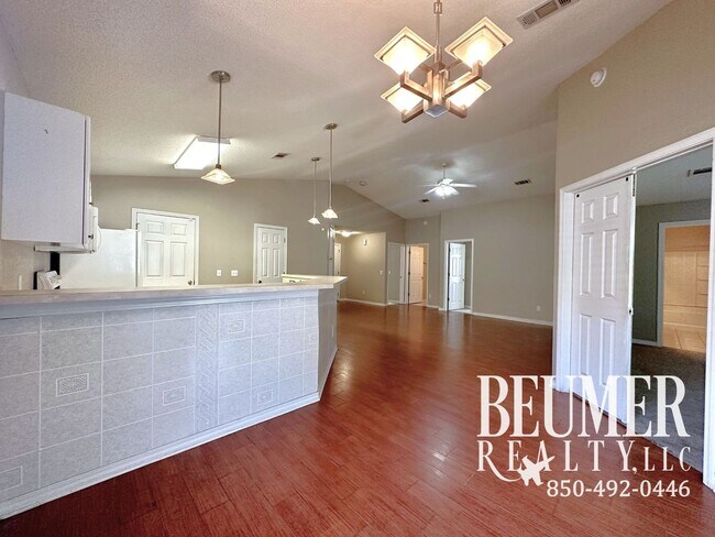 Photo - Charming 3br 2ba Home for Rent - Less than...