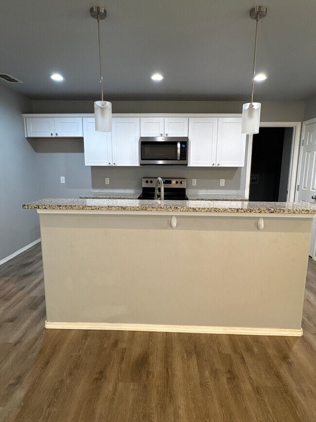 Photo - 8522 11th St