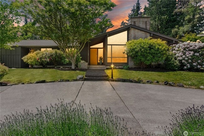 Building Photo - Bainbridge Island Home for Rent