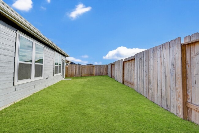 Photo - 25821 Hedgerow Dr