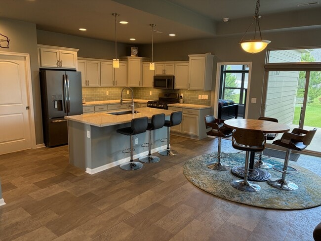 Photo - 122 N Bedford Rd