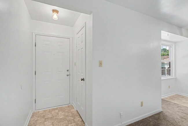 Photo - 15324 Warwick Blvd