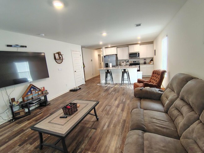 Photo - 11312 Poppy Ct