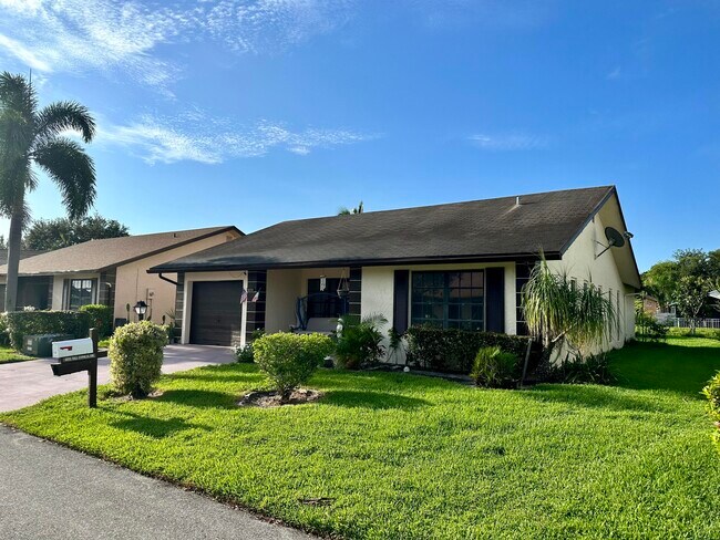 6273 Tall Cypress Cir