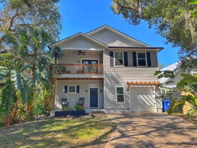 Photo - 2523 Oleander St