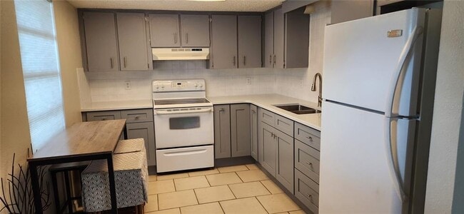 Photo - 5004 Avery Rd
