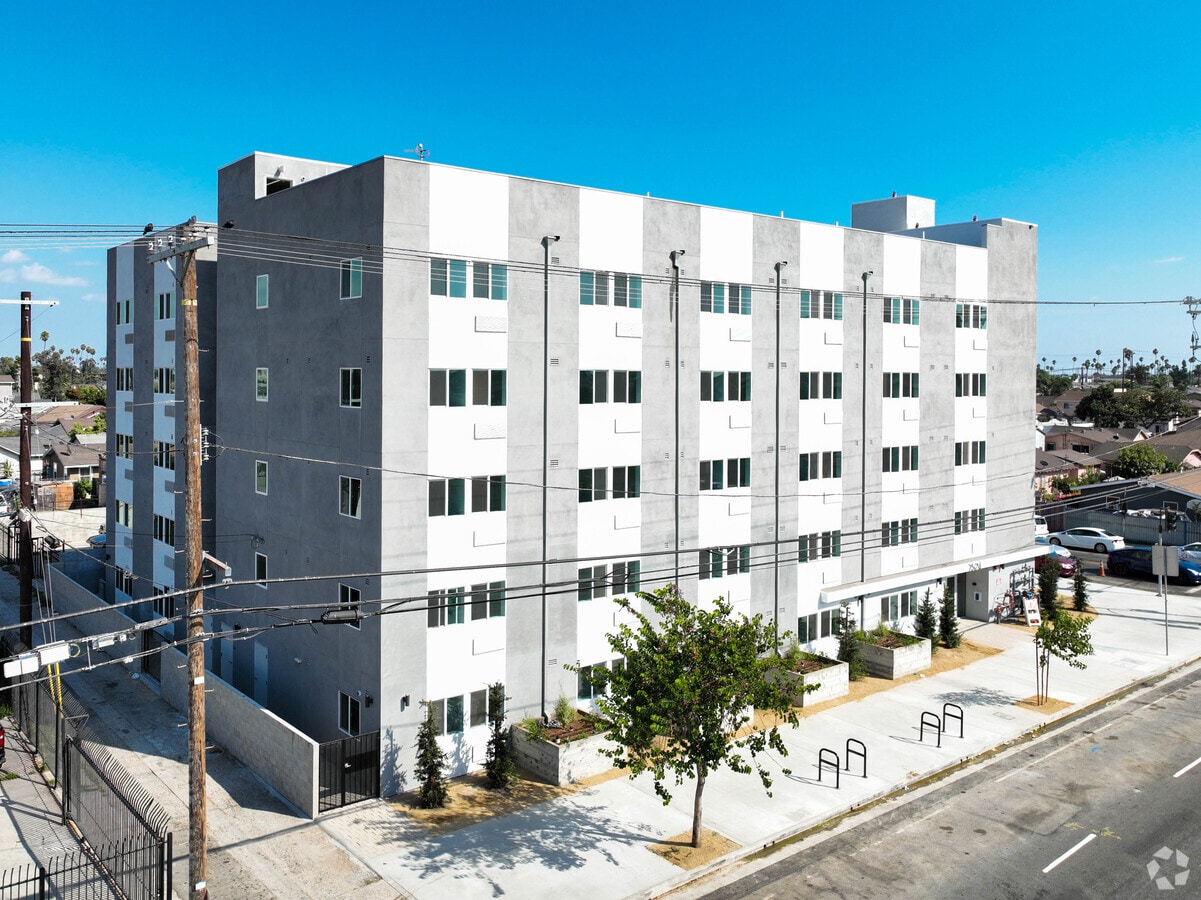 7518 S. Hoover St. - 7518 S. Hoover St.