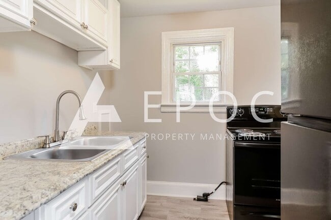 Photo - 909 Grant St