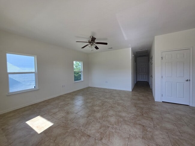 Photo - 3/2/2 Oakdale floorplan