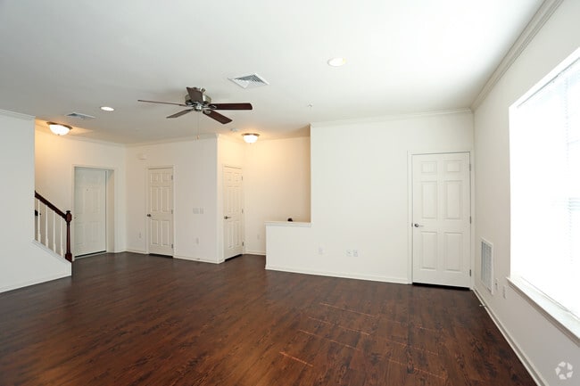 Paramount-Great Room Area