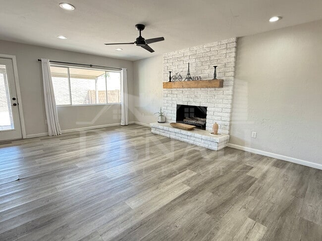 Photo - 3617 S Siesta Ln